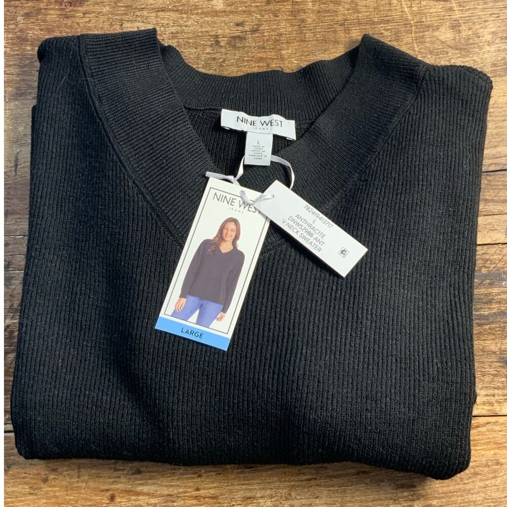 Nine West‎ V neck Sweater NWT size large